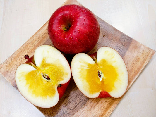 【御歳暮・冬ギフト】青森県または岩手県産 蜜入りリンゴ 約5キロ 約18玉前後 甘い!高糖度りんご 化粧箱